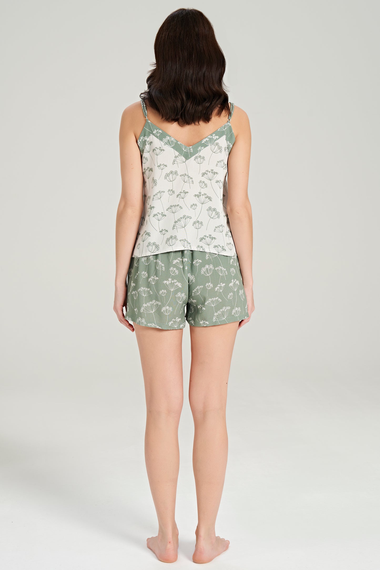 Gewebtes Set aus Shorts und Tank-Top mit feinem Blumenmuster